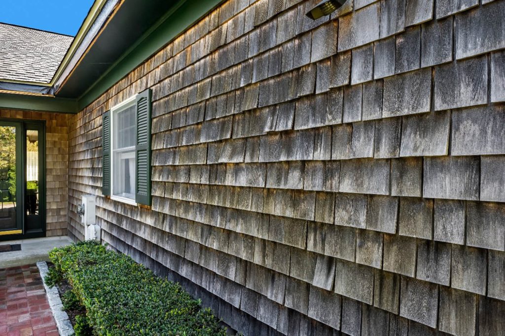 Condo exterior before renovation